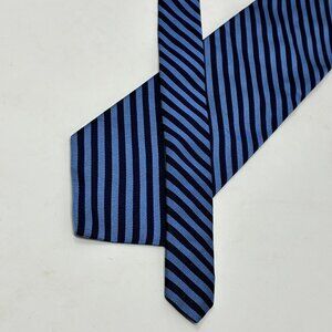 Brooks Brothers Makers Silk Tie Blue Stripe Woven England Made USA